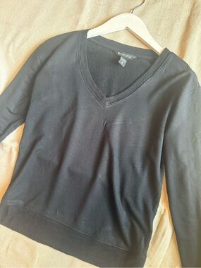 Athleta Black V-Neck Fleece Lined Sweatshirt